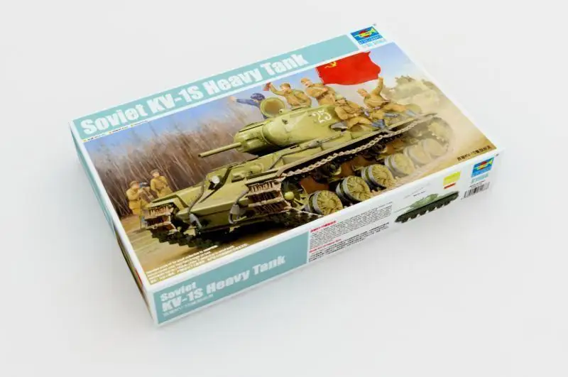 Модель тяжелого танка Trumpeter 01566 1/35 советский KV-1S |