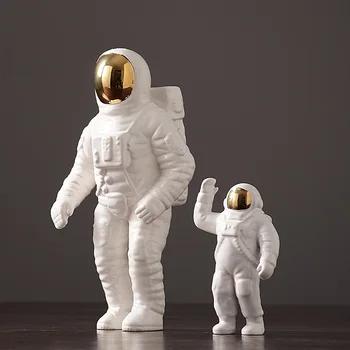 

Astronaut Model Spaceman Statue Table Piece Nordic Decoration Modern Sculpture Wedding Gift Home Ornaments
