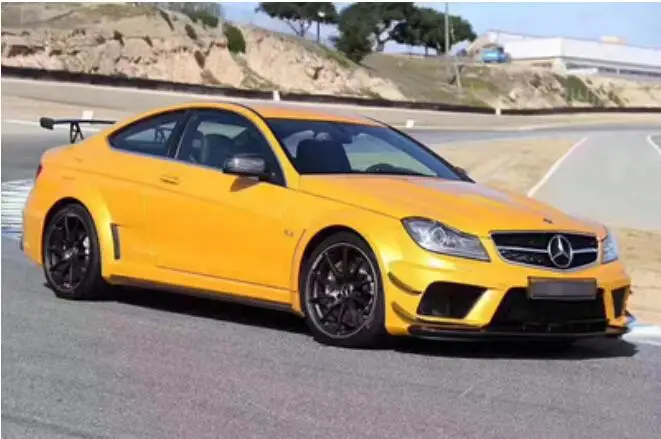 

4pcs Real Carbon Fiber For Car Front Bumper Splitters Side Wind knife Aprons For Mercedes-BENZ W204 C63 C-Class AMG 2011-2014