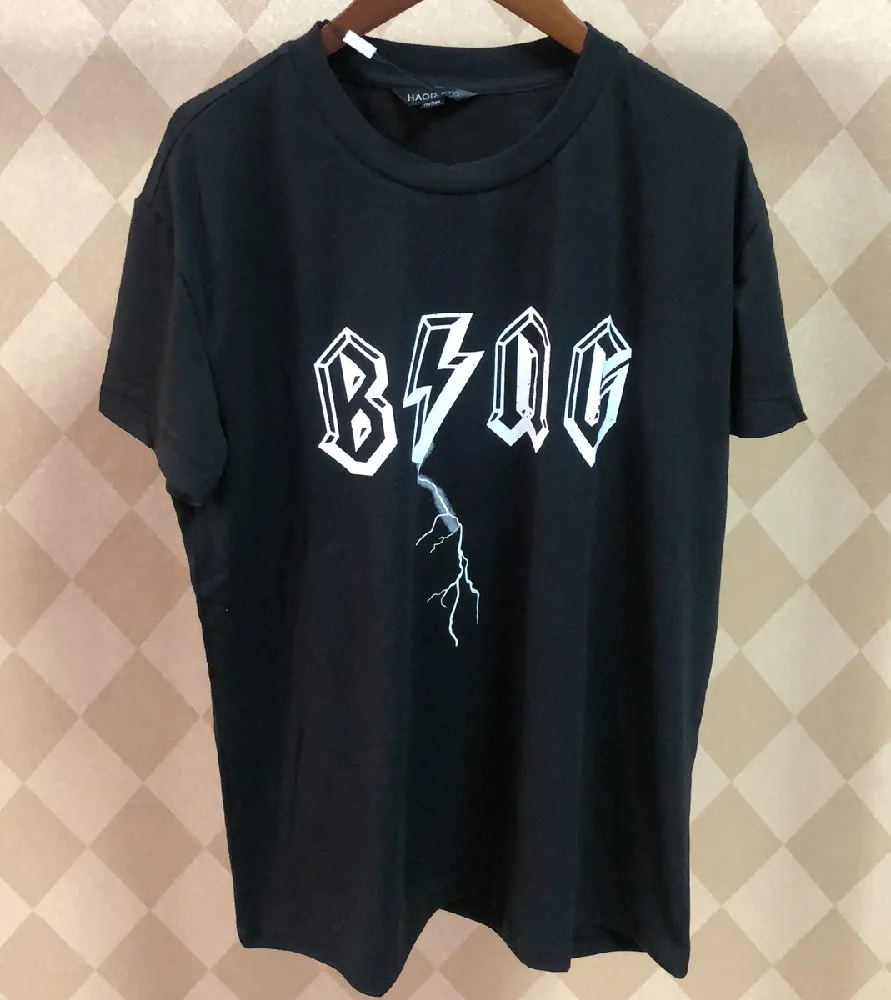 

Women T-shirt New Simple and Stylish Personality Shirt Abstract Letter Printing Round Neck Short Sleeve