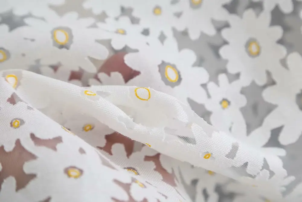 Goedkoop Nieuwe vrouwen elegante bloemen borduurwerk doorschijnende casual blouses shirts vrouwen lantaarn mouw chic blusas sexy chemise tops LS4142