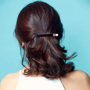 

New Rhinestone Hairpin Hair Accessories Simple And Versatile Pearl Ponytail Top Clip Word Clip Elegant Lady Alloy Hairpin Jewelr