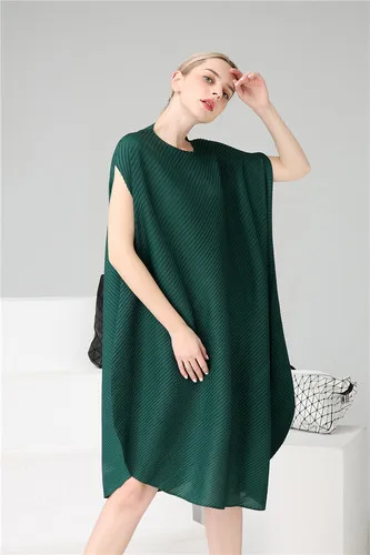 Green Issey/плиссированное платье; повседневное ТРАПЕЦИЕВИДНОЕ однотонное платье с рукавами «летучая мышь» без рукавов; Необычные платья до колена с круглым вырезом; женское летнее платье больших размеров; - Цвет: Green