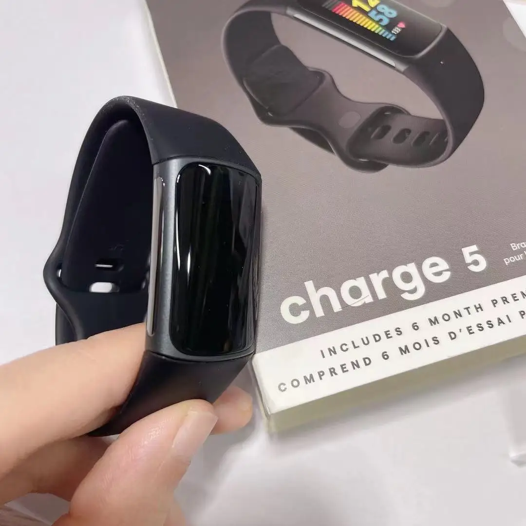 Young & Ming [3 Pezzi] Vetro Temperato per Fitbit Charge 6/Fitbit