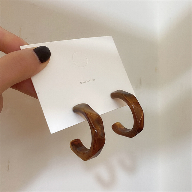 Fashion Retro Earring Twist Metal Circle Geometric Round Hoop Earrings for Women Accessories Party Jewelry Gift
