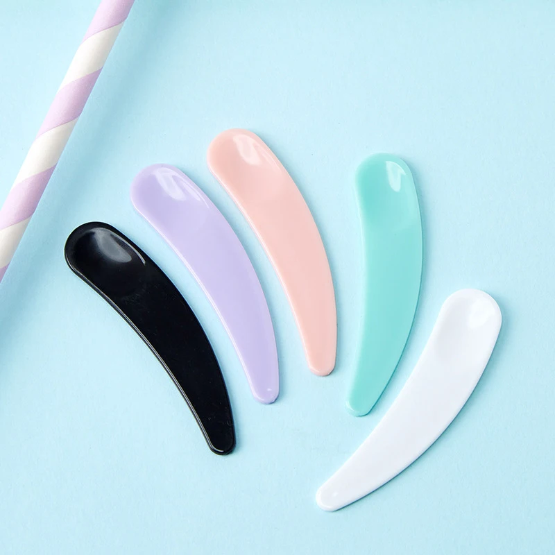 10Pcs/Set Mini Cosmetic Spatula Disposable Curved Scoop Makeup Mask Cream Spoon Make Up Face Beauty Tool Kits 10Pcs/Set Mini Cosmetic Spatula Disposable Curved Scoop Makeup Mask Cream Spoon Make Up Face Beauty Tool Kits