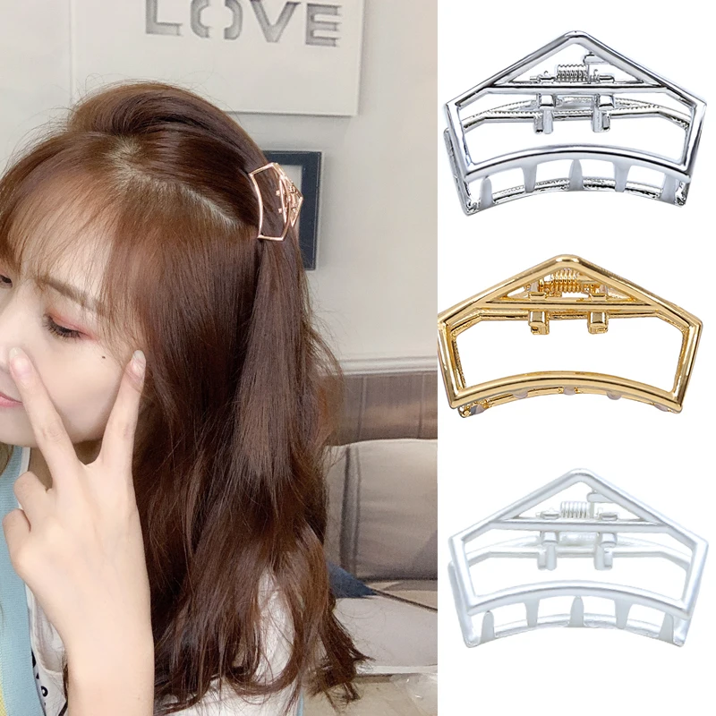 

Metal Geometric Hair Claw Clip For Women Alloy Gold Crab For Hair Punk Hollow Out Hairpin Bathing Holder Wedding Hairpins