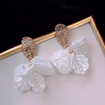 

New White Shell Alloy Petal Flower Statement Drop Earring For Women Girl Vintage Jewelry Korea Wedding Trendy Jewelry