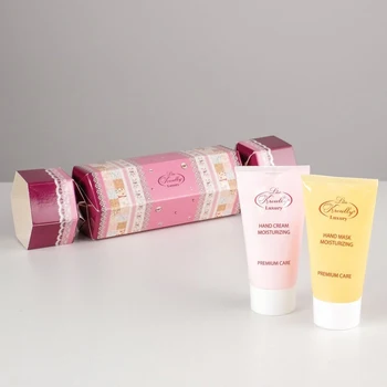 

Liss Krouly Rose gift set: d/hand cream+d/hand mask 4587012