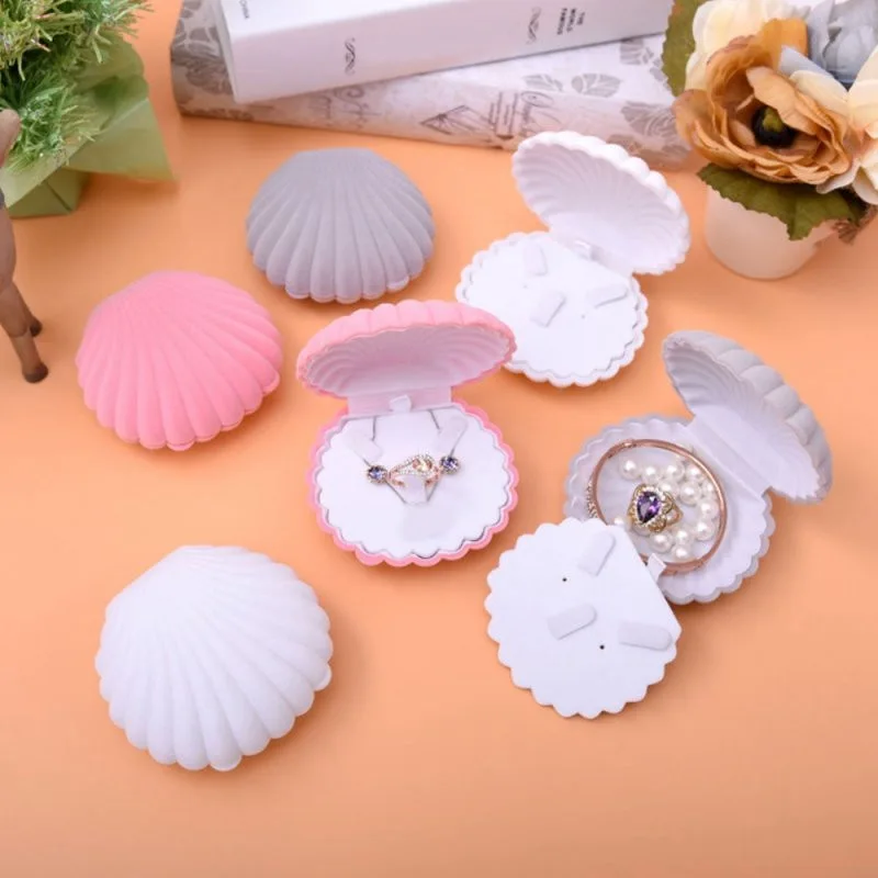 Cute Shell Shape Velvet Wedding Engagement Ring Box Earrings Necklace Bracelet Jewelry Boxes Packaging Display Gift Box Holder kawaii cartoon girl snow white cute badge word cardname card sheath student card credit card id card shell photo card holder