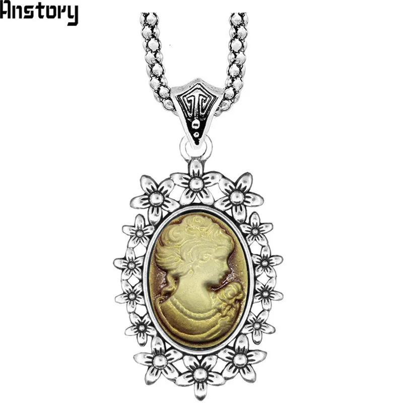 Lady Queen Cameo Pendant Necklace Vintage Hollow Flower Necklace For Women Antique Silver Plated Fashion Jewelry