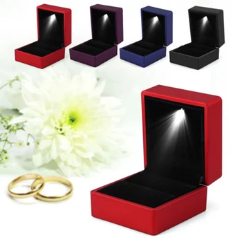 

Hot Selling Elegant LED Lighted Ring Storage Box Display Showcase Gift Packing Case Wedding Engagement Ring Jewelry Display
