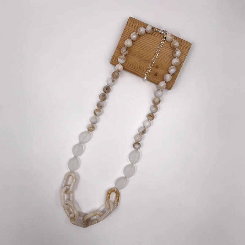 

Suekees Goth Fashion Jewelry Sweater Chain Long Necklace Vintage Charms Acrylic Beads&Links Necklace for Women Accessories