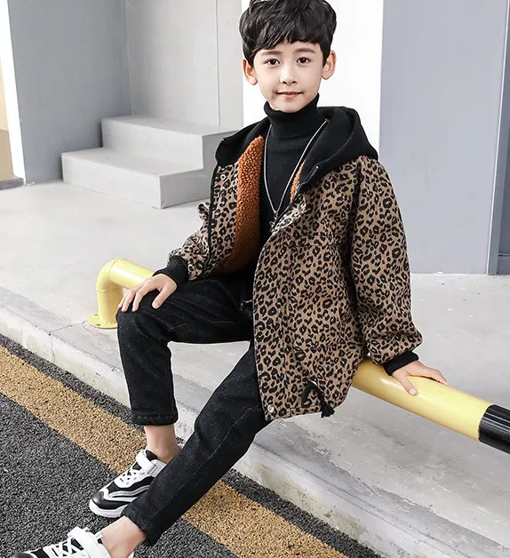 Children's Velveted Leopard Denim Jacket Outerwear Boys& Girls Fashion Hooded Trench Coat Teenager Kids Casual Windbreaker P129 - Цвет: Коричневый