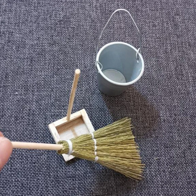 1:12 Doll House Miniature Broom Dustpan/Mop Bucket Set Dollhouse Cleaning Tool Kits Classic Toys Pretend Play Furniture Toys 3
