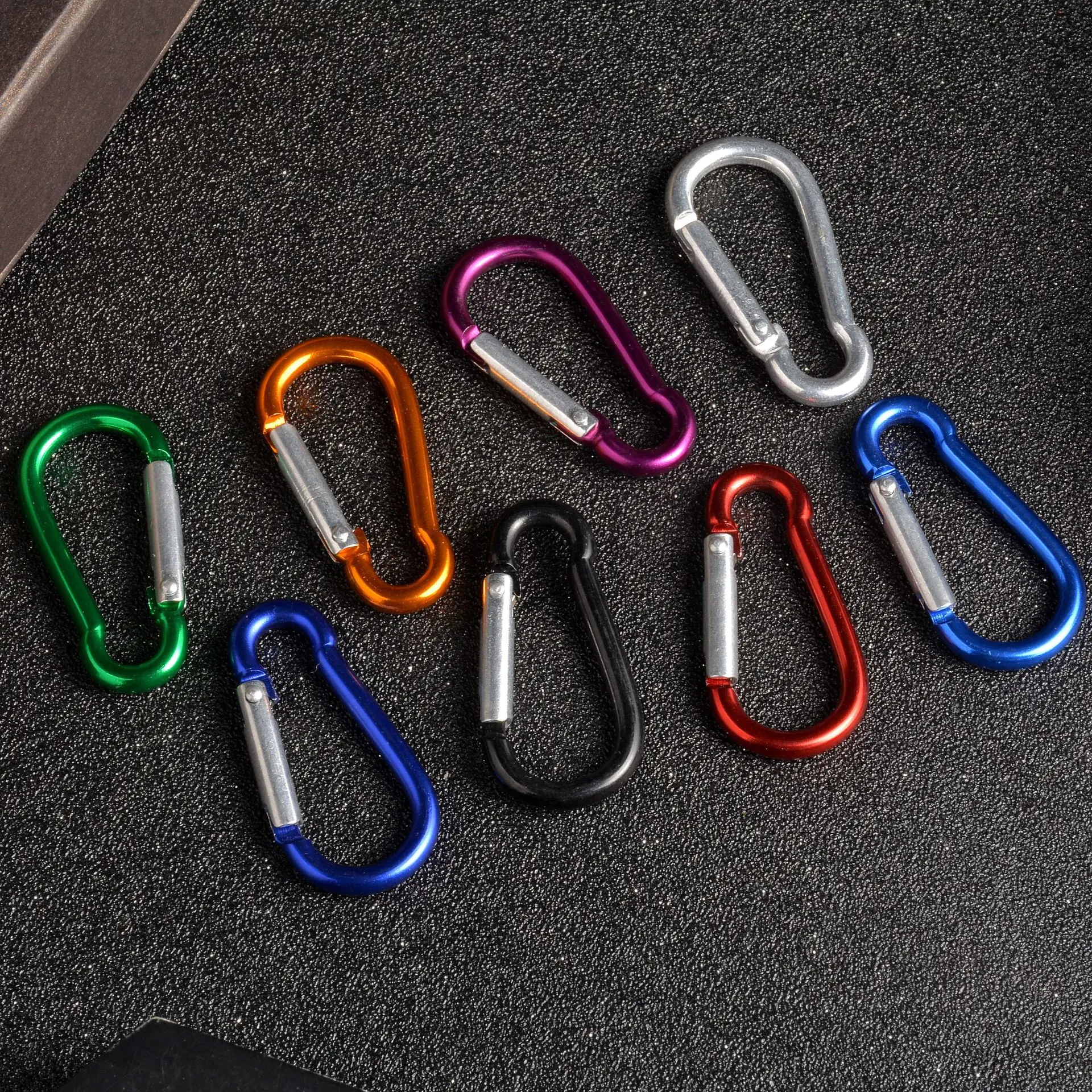 

1pcs Mini Small 4# Climbing Buckle Clip Aluminum Alloy Hanging Buckle Keychain Outdoor Hiking Camping Accessories Carabiner Hook
