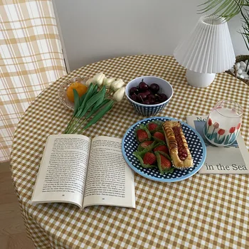 

Hot Sale!! Korean Fresh Style Plaid Printed Polyester and Cotton Tablecloth