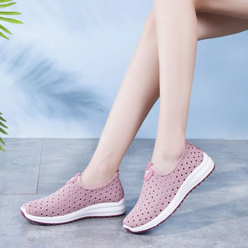 Mesh Shoes Women Summer Old Beijing Cloth Shoes Women's Shoes Breathable Hollow Mesh Casual Sneakers Women Middle aged Mom Shoes