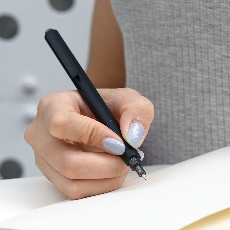 KACO GREEN ROCKET Simple White Black Pen Body Gel Pens 0.5mm Clip Fast Dry Sign Pen Gel-ink Stationery Black Ink pen 1PCS