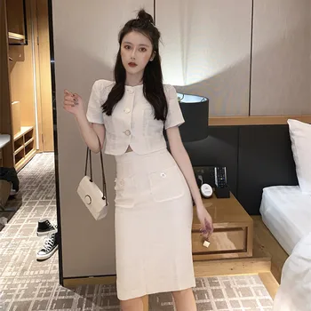 

Nana Fashion Women's Clothing Store Beige Short Top + Weaving Temperament Show Thin Suit Half Skirt Two New Women