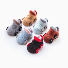 Детские носки осенне-зимние хлопковые носки из пряжи с пером для маленьких мужчин и женщин, детские Нескользящие носки с мультяшным автомобилем для младенцев, xue a