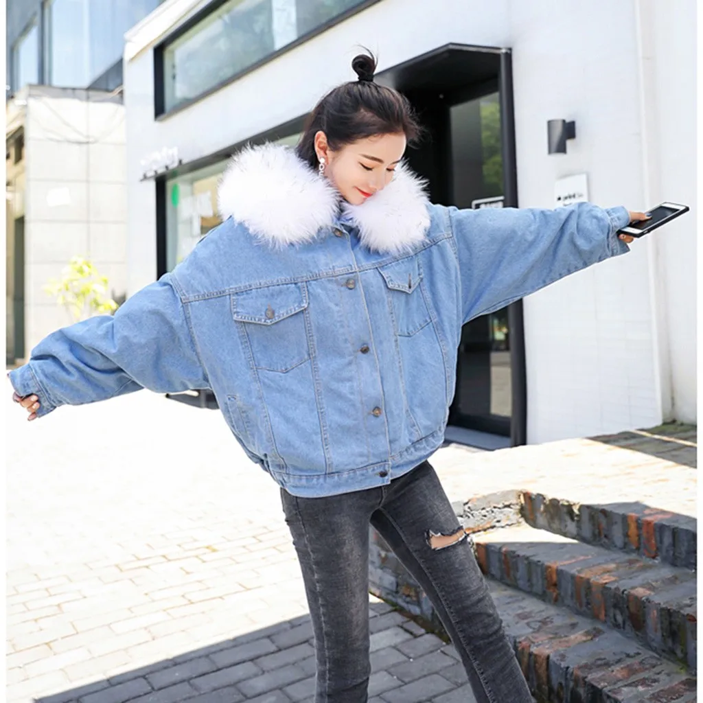 Новинка, женская зимняя одежда, утепленная куртка с меховым воротником, Женская Корейская версия, короткое джинсовое повседневное пальто в спортивном стиле