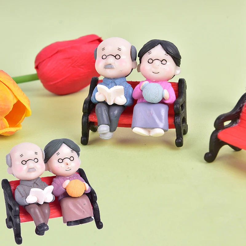3Pcs/set Creative Style Old Couple Chair Resin Craft Show Simulation Animal Folk Craft
