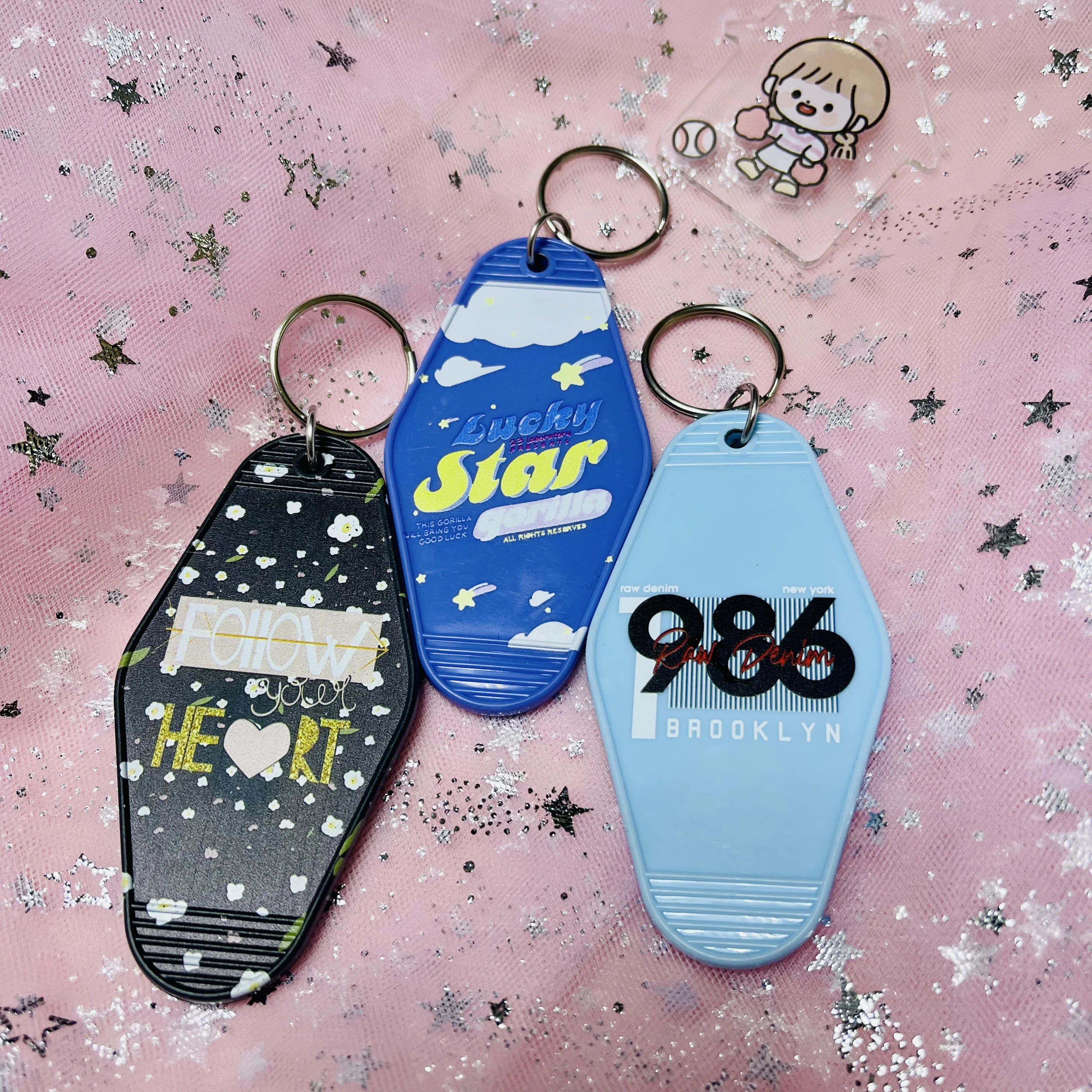 

Plastic ABS Retro motel hotel room keychain，