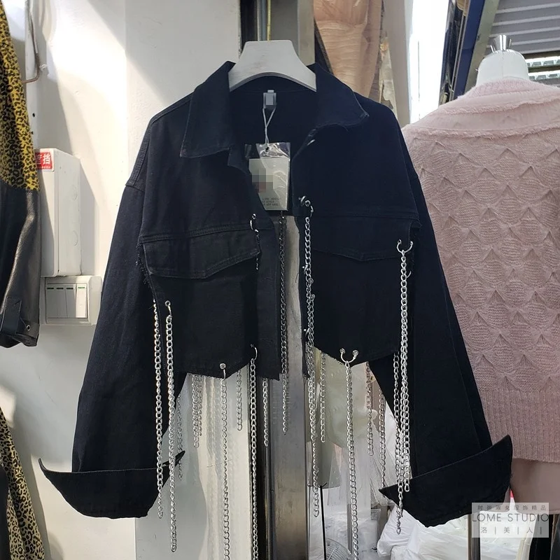 

2023 New Jeans Jacket Women Short Coat Fashion Iron Chain Decoration Long Sleeve Denim Jacket Female Loose Backless Jeans Coat