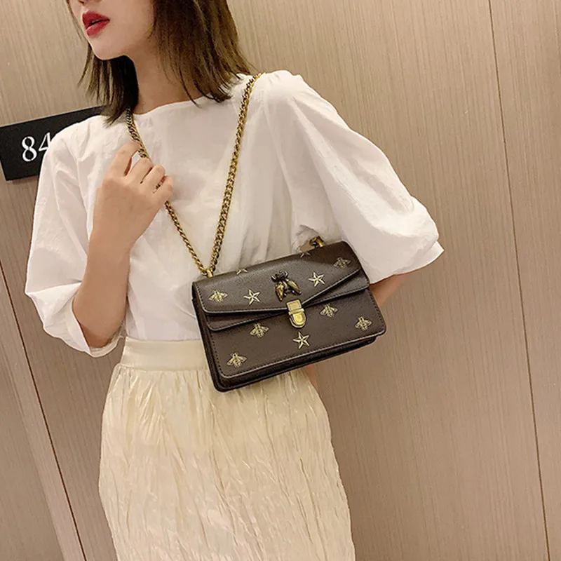 

New Bag Female 2019 New Fashion Bee Chain Single Back Diagonal Cross Bag Wild Lock Small Square Bag