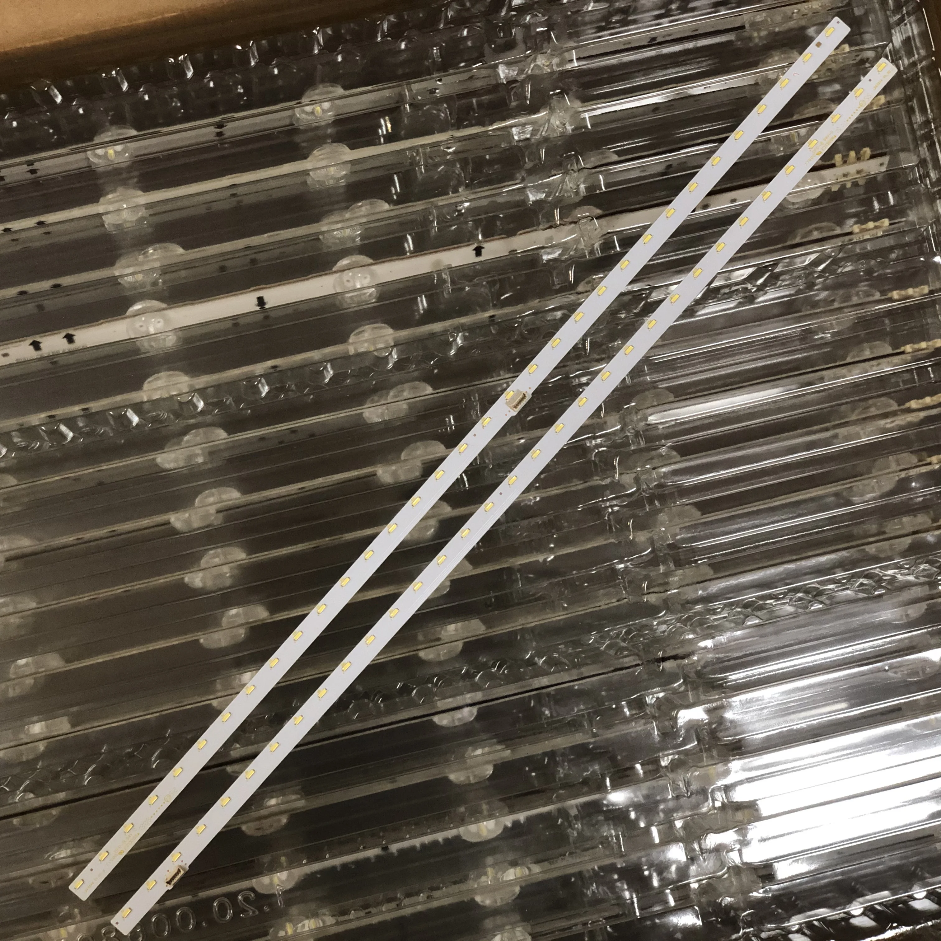 KDL-43WF805 KDL-43W800F T430HVF03.2 74.43T08.004-00 TA4309C LB43044용 LED 백라이트 스트립