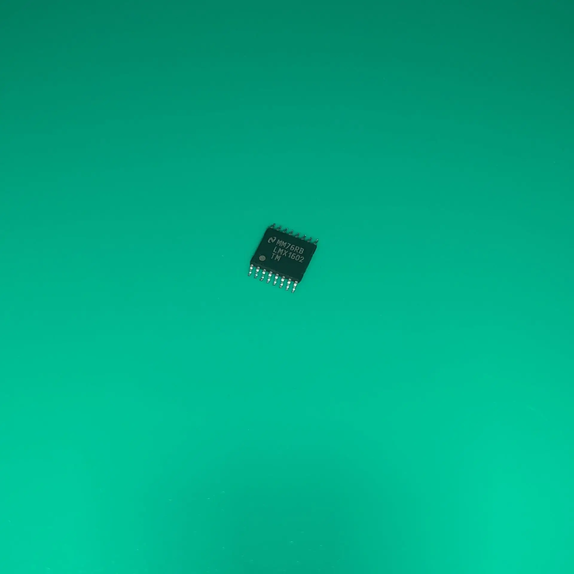 5 шт./лот LMX1602TM TSSOP16 LMX1602 TM IC FREQ SYNTH DL 1 ГГц 16-TSSOP LMX1602TMX/NOPB LMX1602M LMX 1602TM LM1602TM |