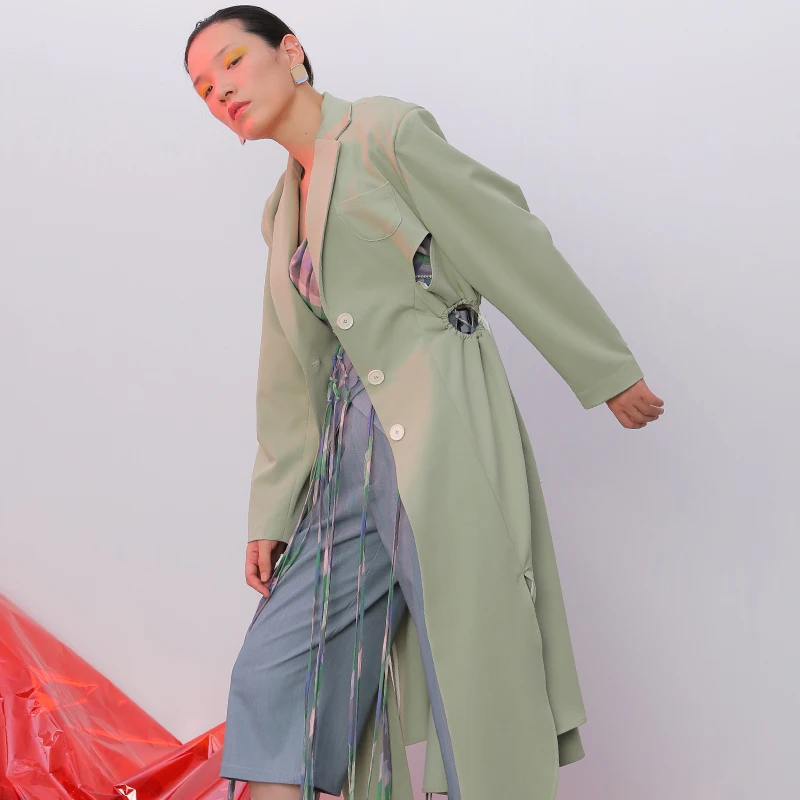 IRINAL02 FW коллекция выдалбливают Асимметричный длинный плащ для женщин