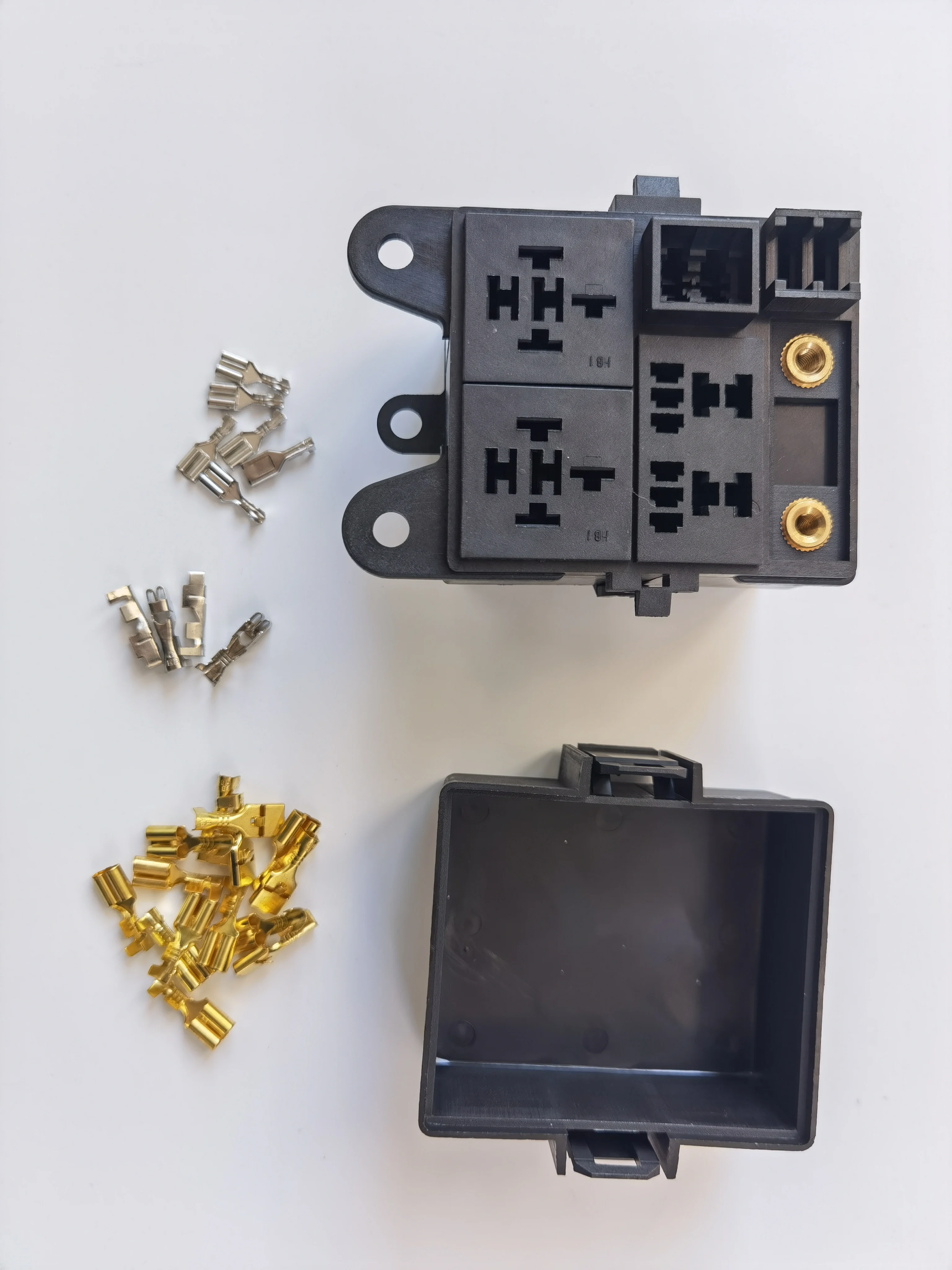 1-1456426-5 TE Connectivity AMP Connectors | Connectors, verbindingen