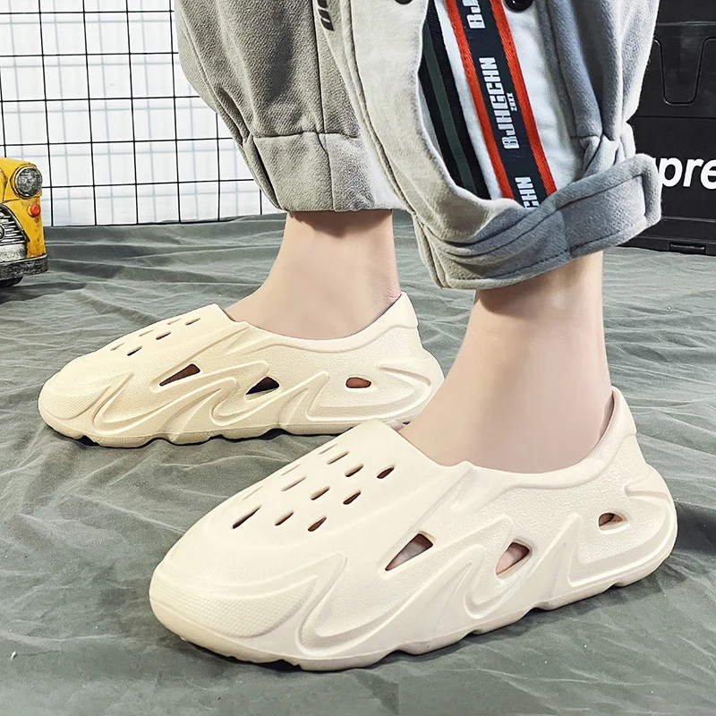

Summer Men Slippers Massage Clogs Outdoor Flip Flops Quick Dry Beach Sandals Casual Indoor Home Slides Loafers Bathroom Slippers