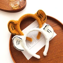 

Soft Headband with Tiger Ears Plush Animal Hair Hoop for Washing Face Fluffy Cosplay Cartoon Theme Party Costume Photo Props