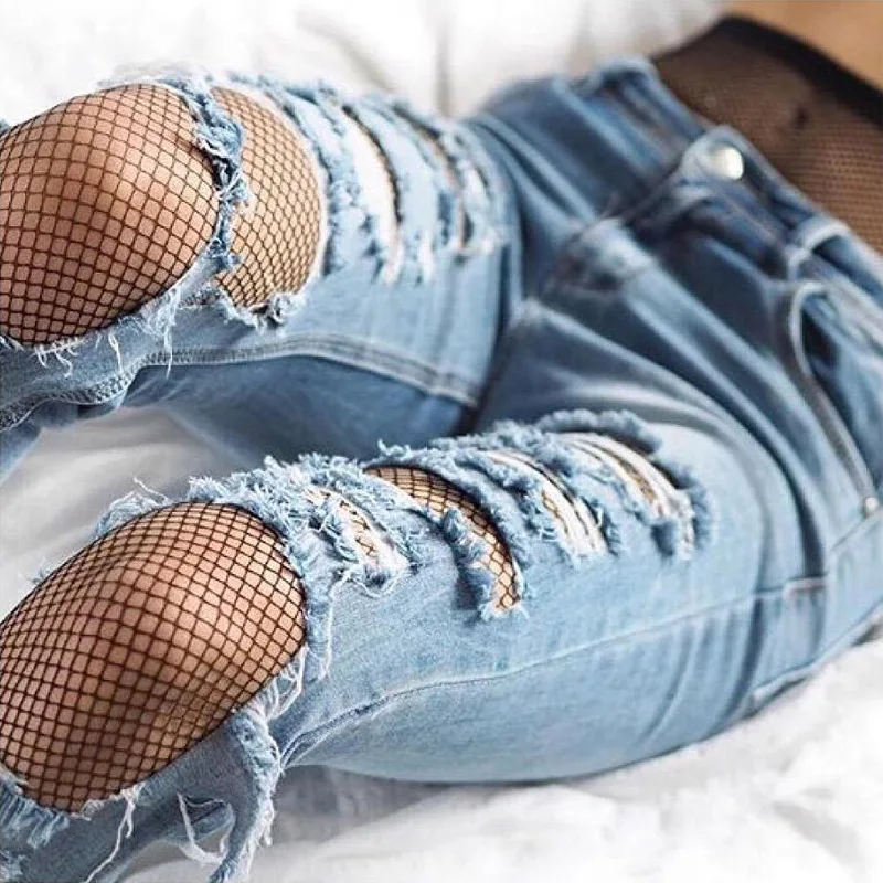 3879181945_768226816