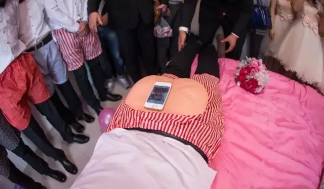 9000543992_2017864603