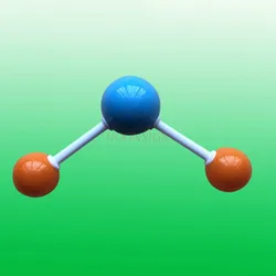 Structure modèle boule et bâton de molécule d'eau, modèle de structure moléculaire de chimie, modèle de lycée, université biologique 
