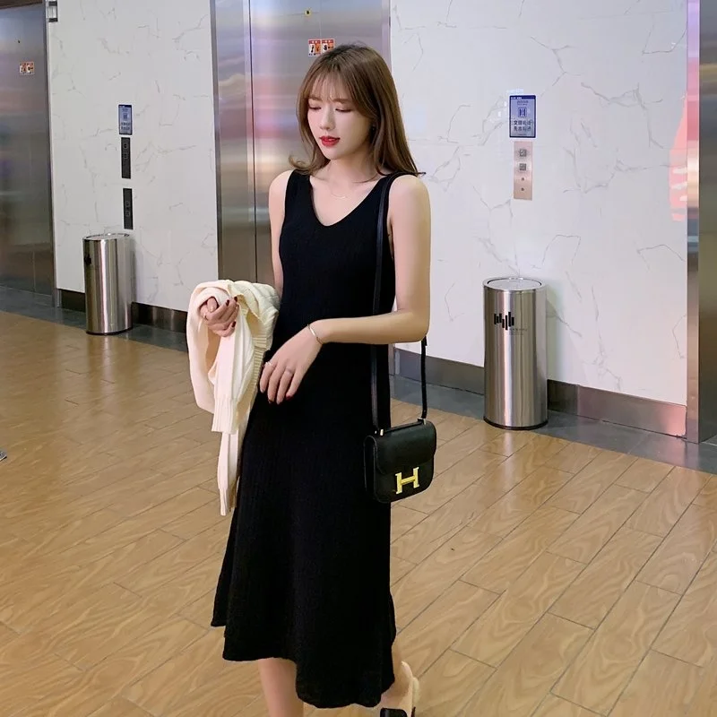 

Women Sleeveless Dresses Summer Sexy Evening Party Dresses V-neck Solid Color Knit Sling Maxi Dress 2020