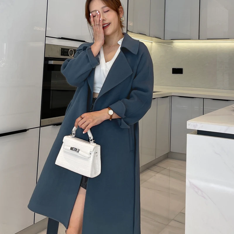 2021 New Temperament 100% Wool Autumn And Qinter Long-Sleeved V-Neck Belt Coat Casual Beautiful Woolen Coat Women