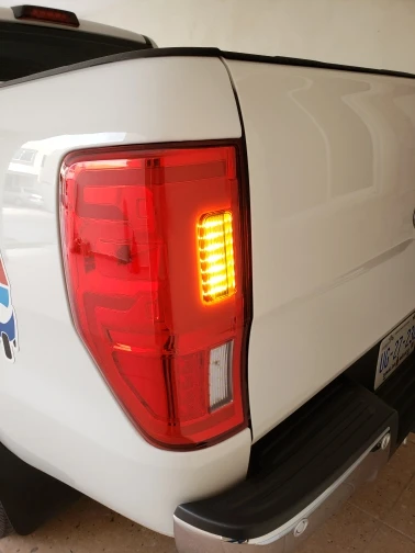 Задний фонарь для автомобиля Ford Ranger- светодиодный задний фонарь T8 T6 Противотуманные фары Дневные ходовые огни DRL тюнинг автомобильные аксессуары - Цвет: red