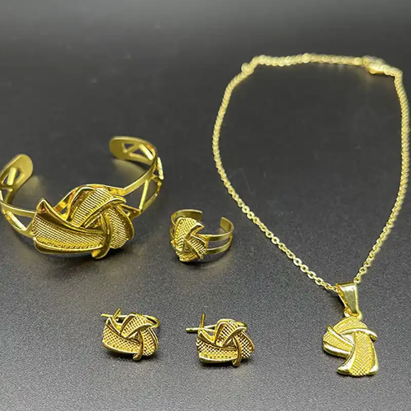 ドバイジュエリーセットベビーキッズアフリカ腕輪フランス女の子エチオピアゴールドリングイヤリングリングアラブ子供誕生日ギフト ジュエリーセット Aliexpress