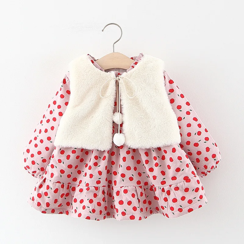 Apple Детское Фланелевое платье для маленьких девочек с меховым жилетом комплект из 2 предметов, теплые платья из плотного бархата для новорожденных девочек Хлопковое платье принцессы для малышей - Цвет: Apple