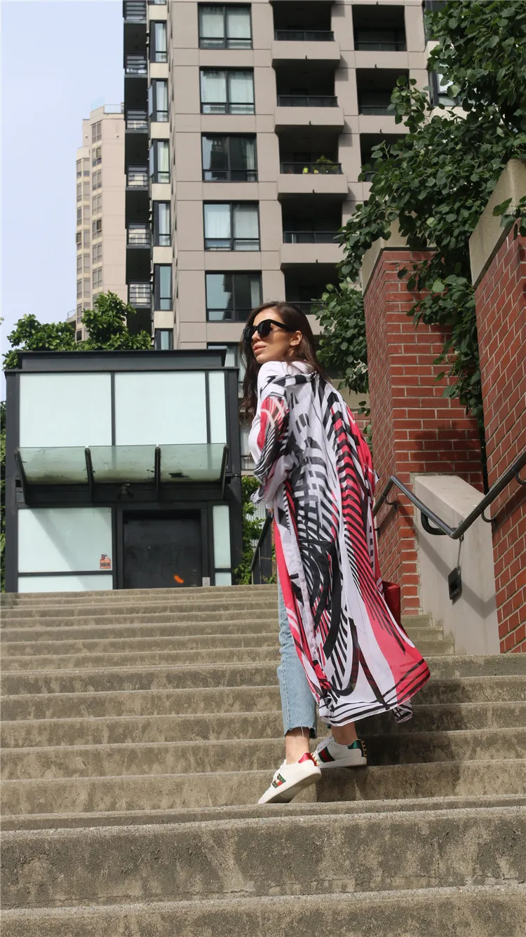 11160070361_1902613322