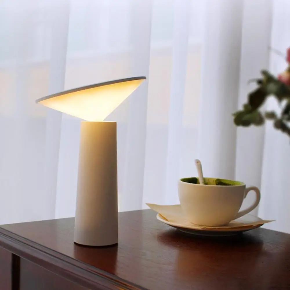 

Creative simple European USB desk lamp LED learning eye decoration touch small table lamp WF1111208