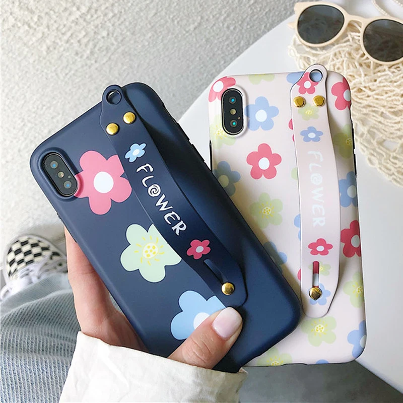 

GYKZ Fashion Flower Stand Fitted Case For iPhone XR XS MAX X 7 8 6 6S Plus Silicone Soft Wristband Phone Cover IMD Fundas Shell