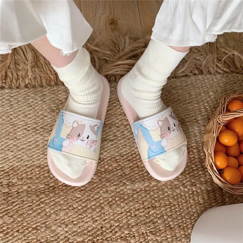 

Fashion Slippers Student Home Vacation Seaside Beach Antiskid Wear-resistant Light Slippers Female Mens Shoes Mens Slippers