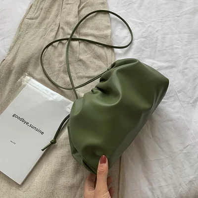 green Luxury Designer New Cloud Shape Women Day Clutch Bag Pleated Dumpling Shoulder Messenger Bag Small Cute Lady Crossbody Handbag - Цвет: green