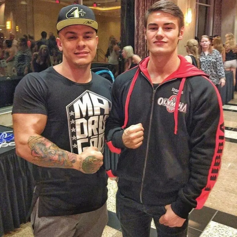 9361289041_447170321